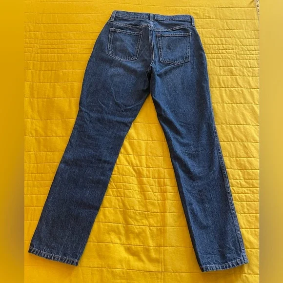 EUC - High-Rise, Dark Wash Banana Republic Curvy Straight Jeans, Size 25/0 - Picture 2 of 8